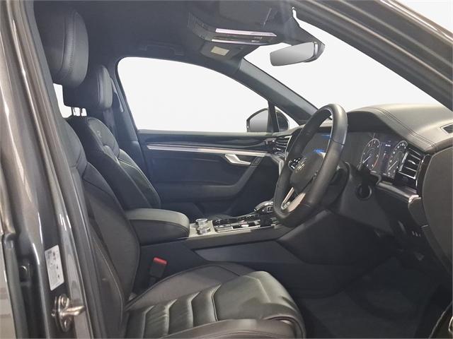 image-10, 2023 Volkswagen Touareg V6S 210kW TDI R-Line at Dunedin
