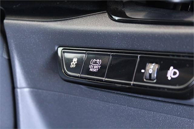 image-11, 2025 Kia Niro EARTH 1.6L PETROL HEV at Christchurch