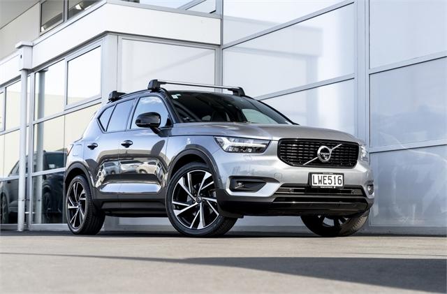 image-0, 2018 Volvo XC40 T5 R-Design 182kW Petrol Turbo AWD at Christchurch