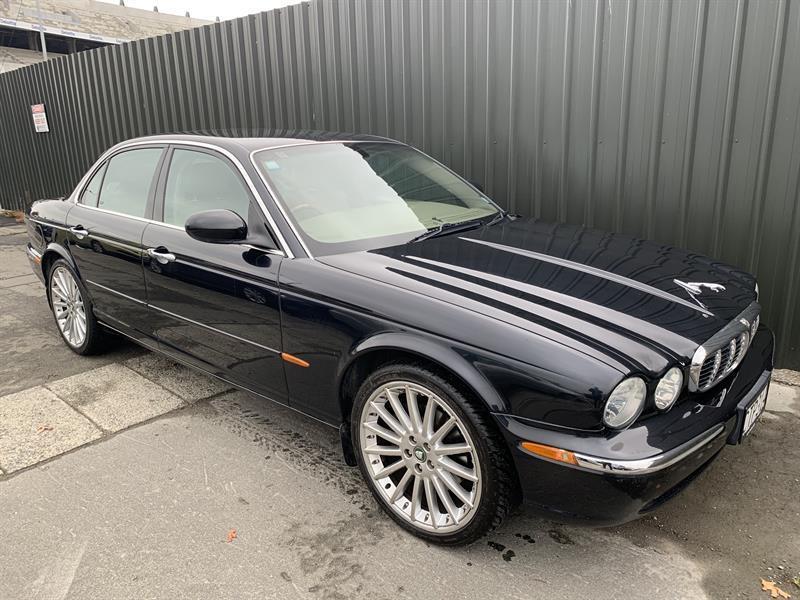 image-0, 2003 Jaguar Xj8 3.5 V8 SE 4DR 6SP AP at Christchurch