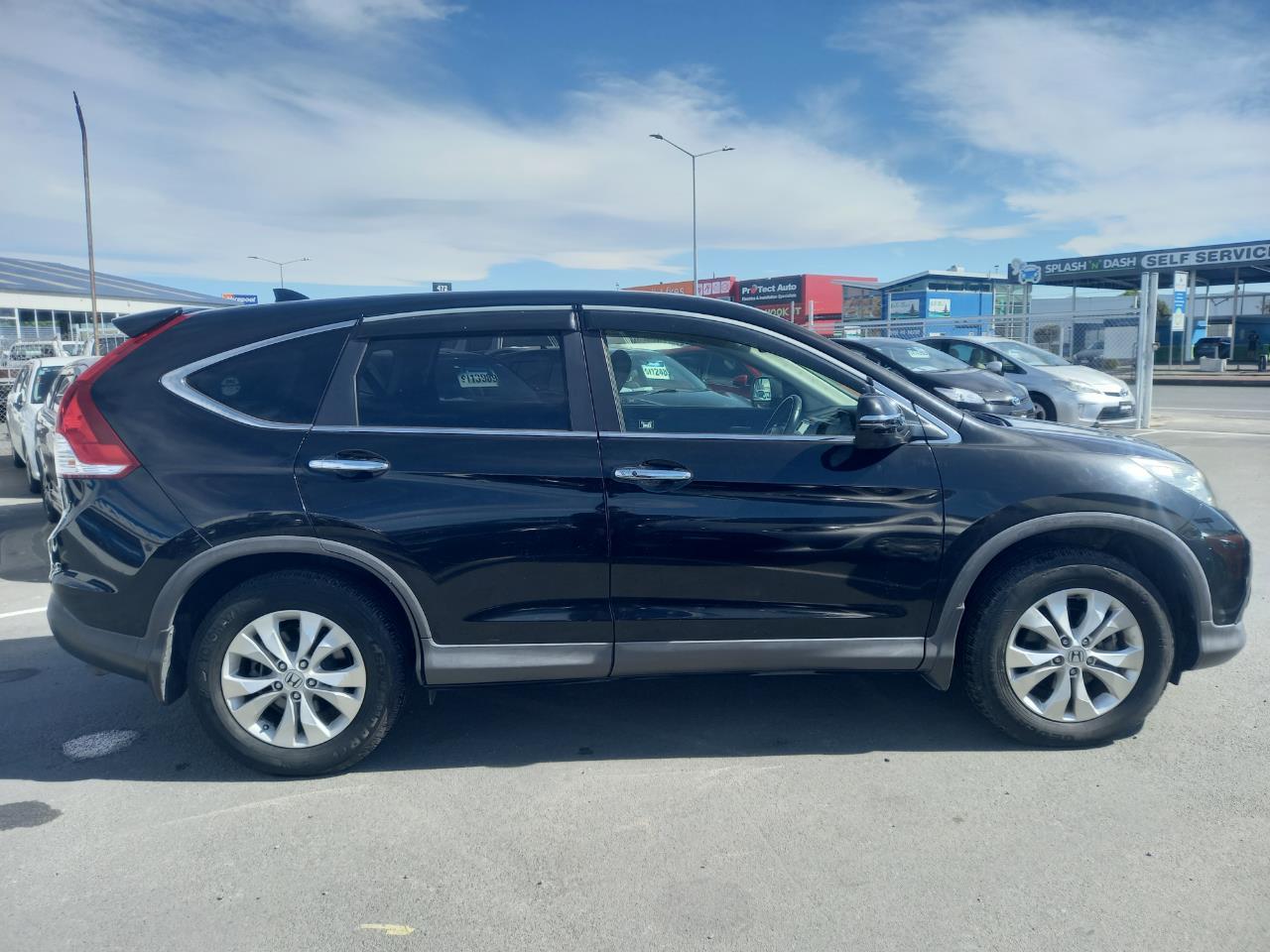 image-15, 2013 Honda CR-V at Christchurch