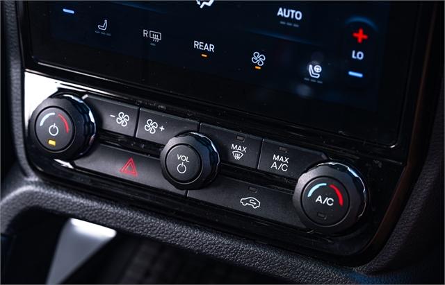 image-15, 2023 Ford Everest Platinum 184kW V6 Diesel 4WD at Christchurch