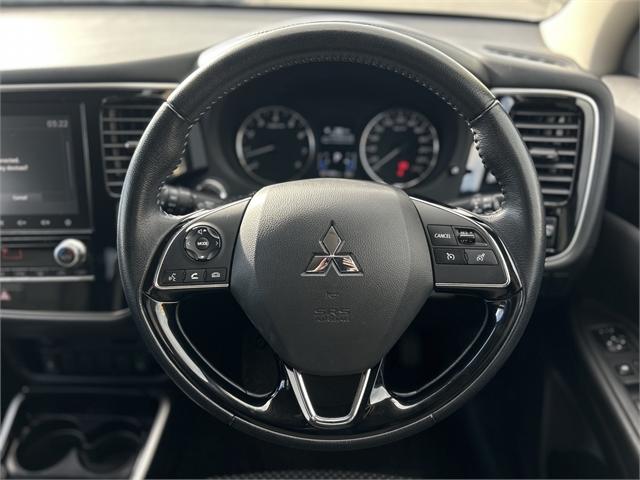 image-5, 2021 Mitsubishi Outlander LS 2.4P at Christchurch