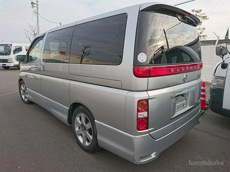 Nissan elgrand 2