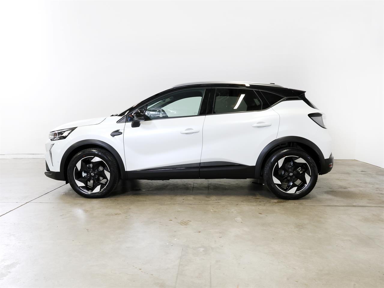 image-4, 2026 Renault Captur Techno 'M-Hybrid' at Christchurch