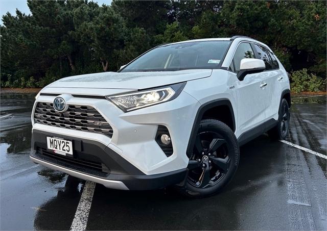 image-2, 2020 Toyota RAV4 Limited 2.5P Hybrid at Dunedin