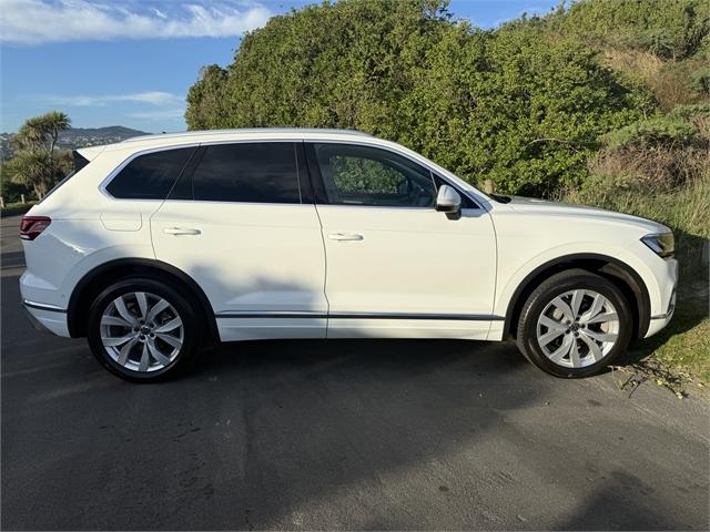 image-3, 2021 Volkswagen Touareg V6 170KW TDi 3.0DT at Dunedin