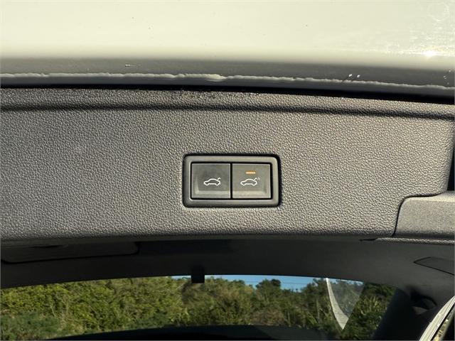 image-7, 2021 Volkswagen Touareg V6 170KW TDi 3.0DT at Dunedin