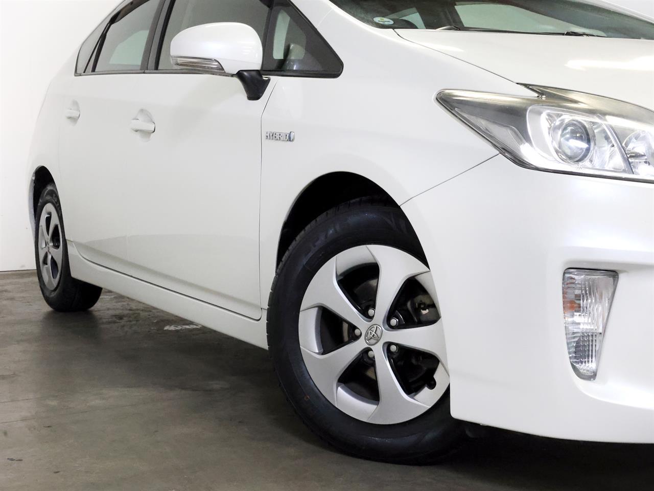 image-8, 2012 Toyota Prius 1.8lt Hybrid G-Package at Christchurch