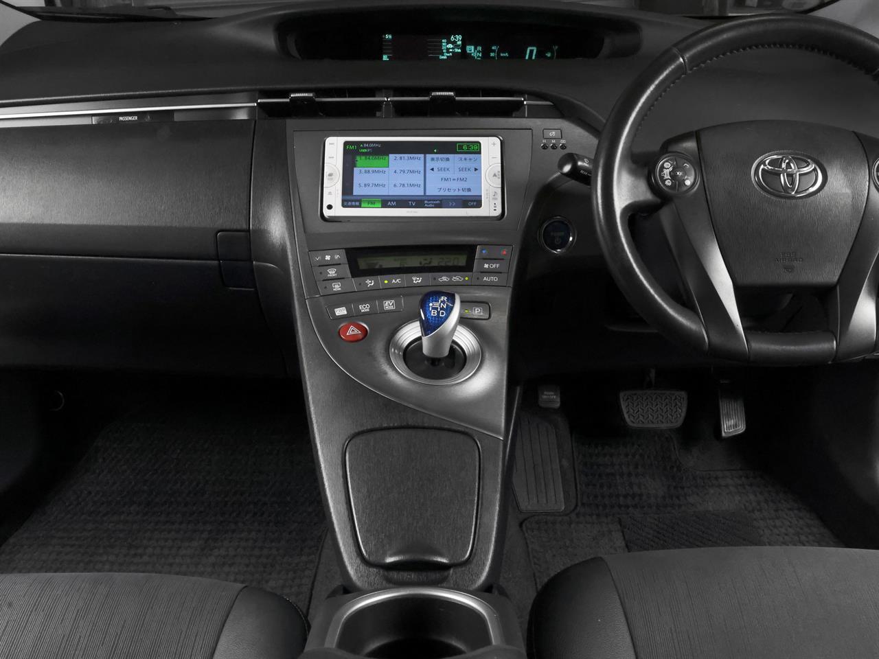image-10, 2012 Toyota Prius 1.8lt Hybrid G-Package at Christchurch