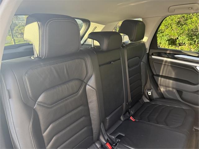 image-9, 2021 Volkswagen Touareg V6 170KW TDi 3.0DT at Dunedin
