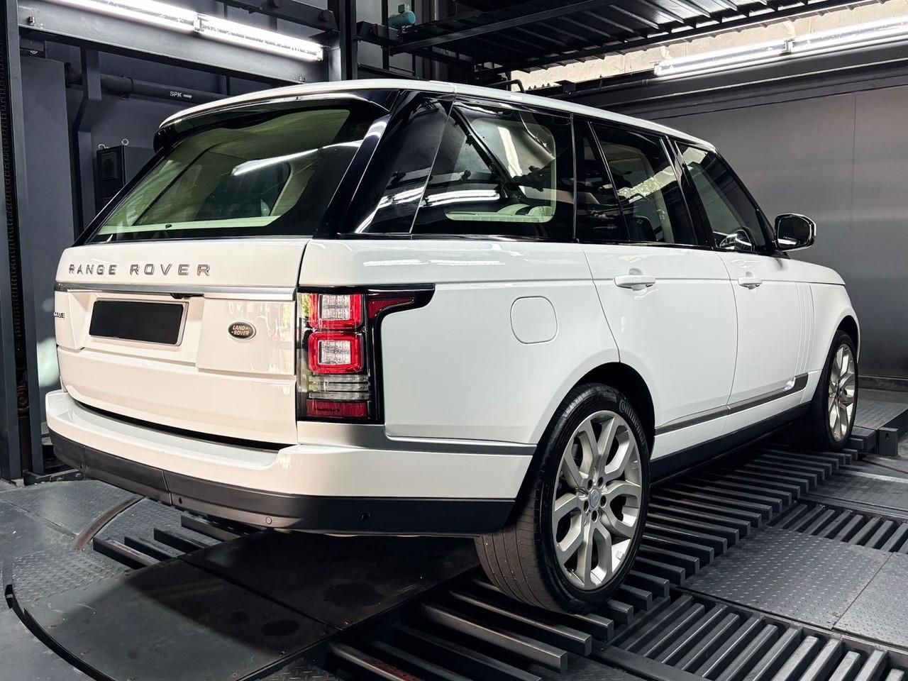 image-3, 2014 LandRover Range Rover Vogue 3.0 TDV6 New Shap at Christchurch