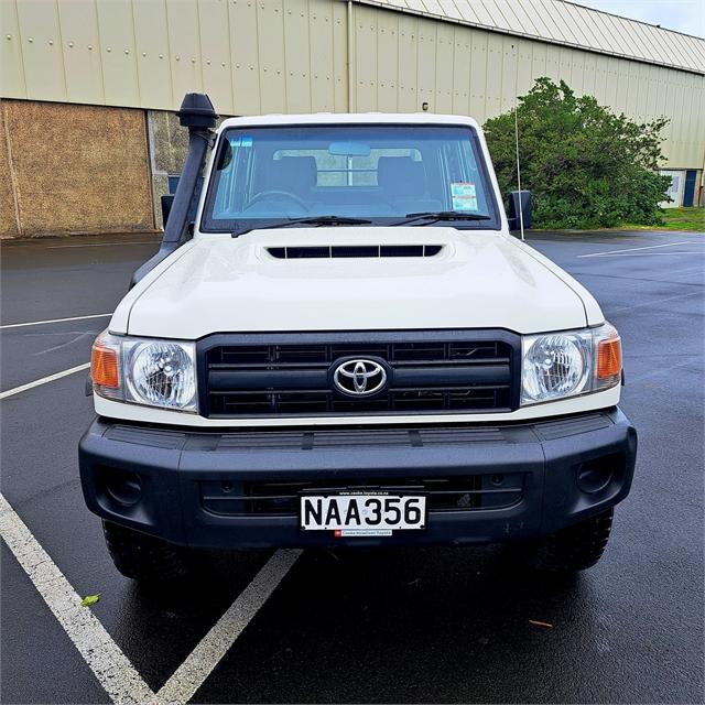 image-1, 2020 Toyota Land Cruiser 70 LT Double Cab 4x4 at Dunedin