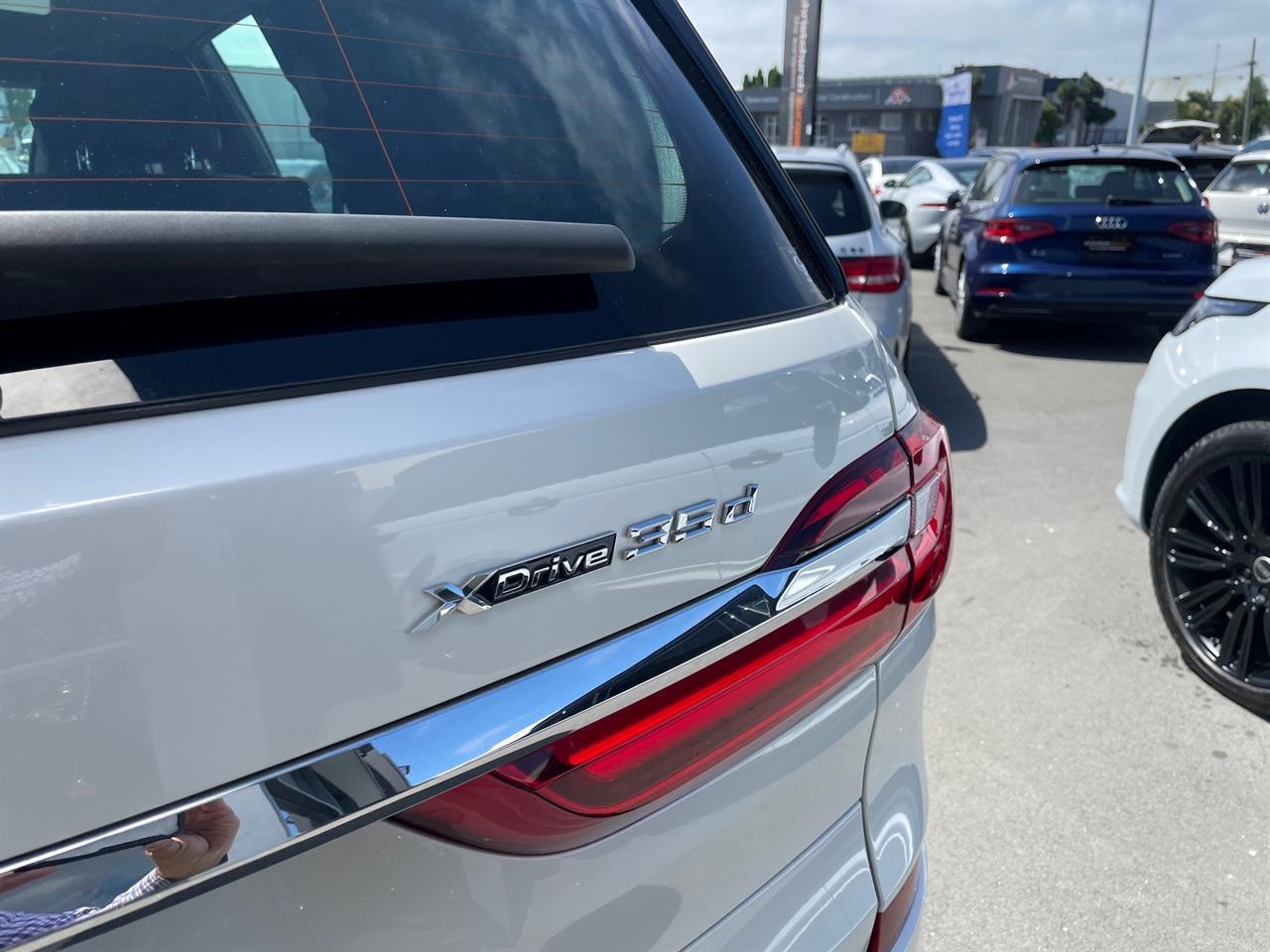 image-4, 2019 BMW X7 3.0d Motorsport 7 Seater Black Edition at Christchurch