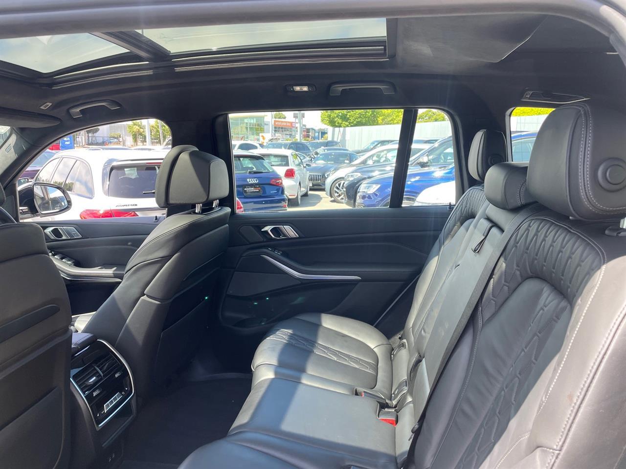 image-8, 2019 BMW X7 3.0d Motorsport 7 Seater Black Edition at Christchurch