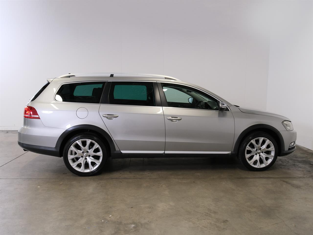 image-9, 2014 Volkswagen Passat ALLTRACK 2.0TSI 4Motion at Christchurch