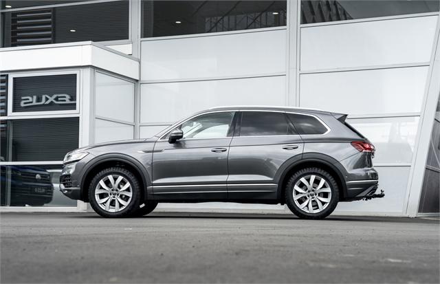 image-2, 2023 Volkswagen Touareg V6 170Kw Tdi 3.0Dt at Christchurch