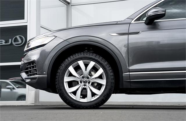 image-3, 2023 Volkswagen Touareg V6 170Kw Tdi 3.0Dt at Christchurch