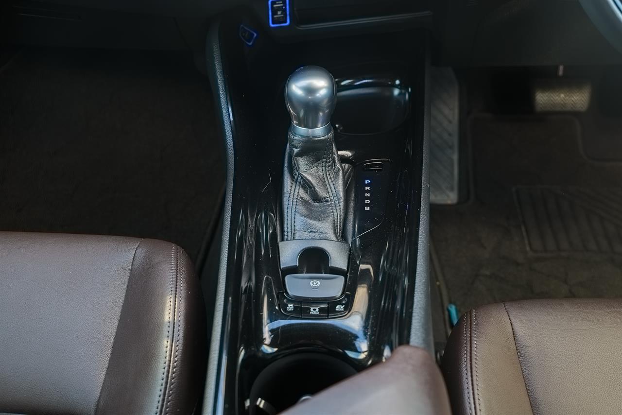 image-17, 2017 Toyota C-HR (CHR) Hybrid G at Christchurch