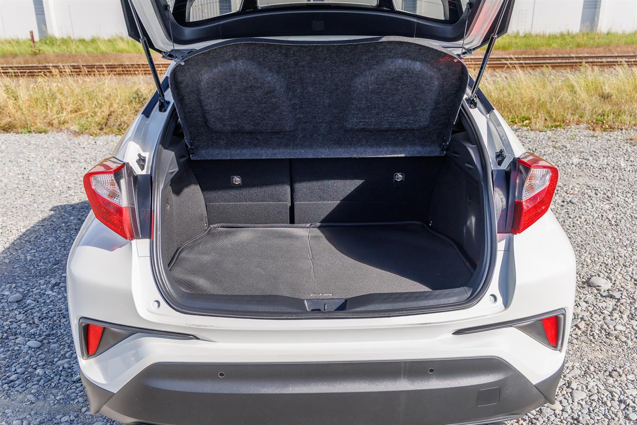 image-7, 2017 Toyota C-HR (CHR) Hybrid G at Christchurch