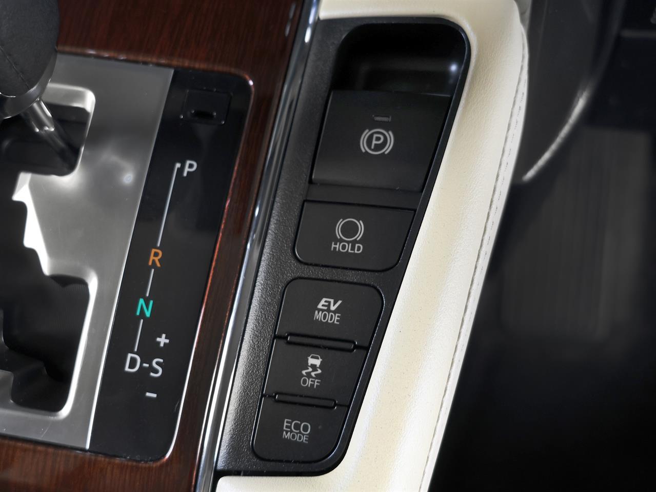 image-13, 2015 Toyota Alphard Hybrid 4WD G '7-Seater' at Christchurch