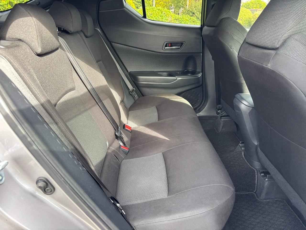 image-9, 2017 Toyota C-HR HYBRID TEC  4.2L / 100KM at Gore