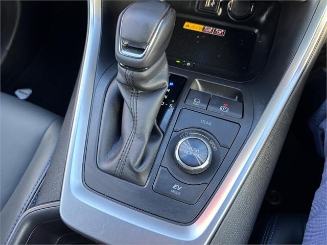 image-12, 2025 Toyota RAV4 XSE 2.5P Hybrid AWD Auto at Christchurch