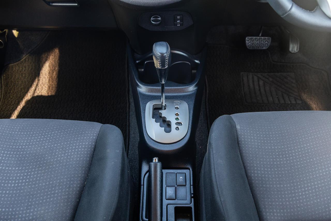 image-17, 2015 Toyota Vitz at Christchurch