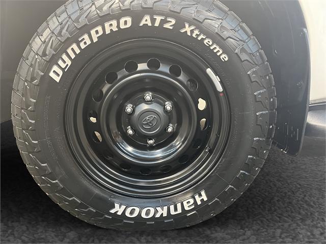 image-10, 2021 Toyota Hilux SR 2.8DT 6MT 4WD at Dunedin