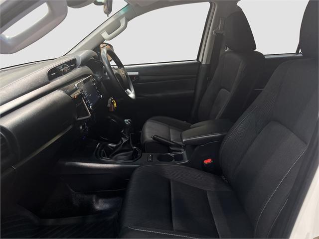 image-14, 2021 Toyota Hilux SR 2.8DT 6MT 4WD at Dunedin