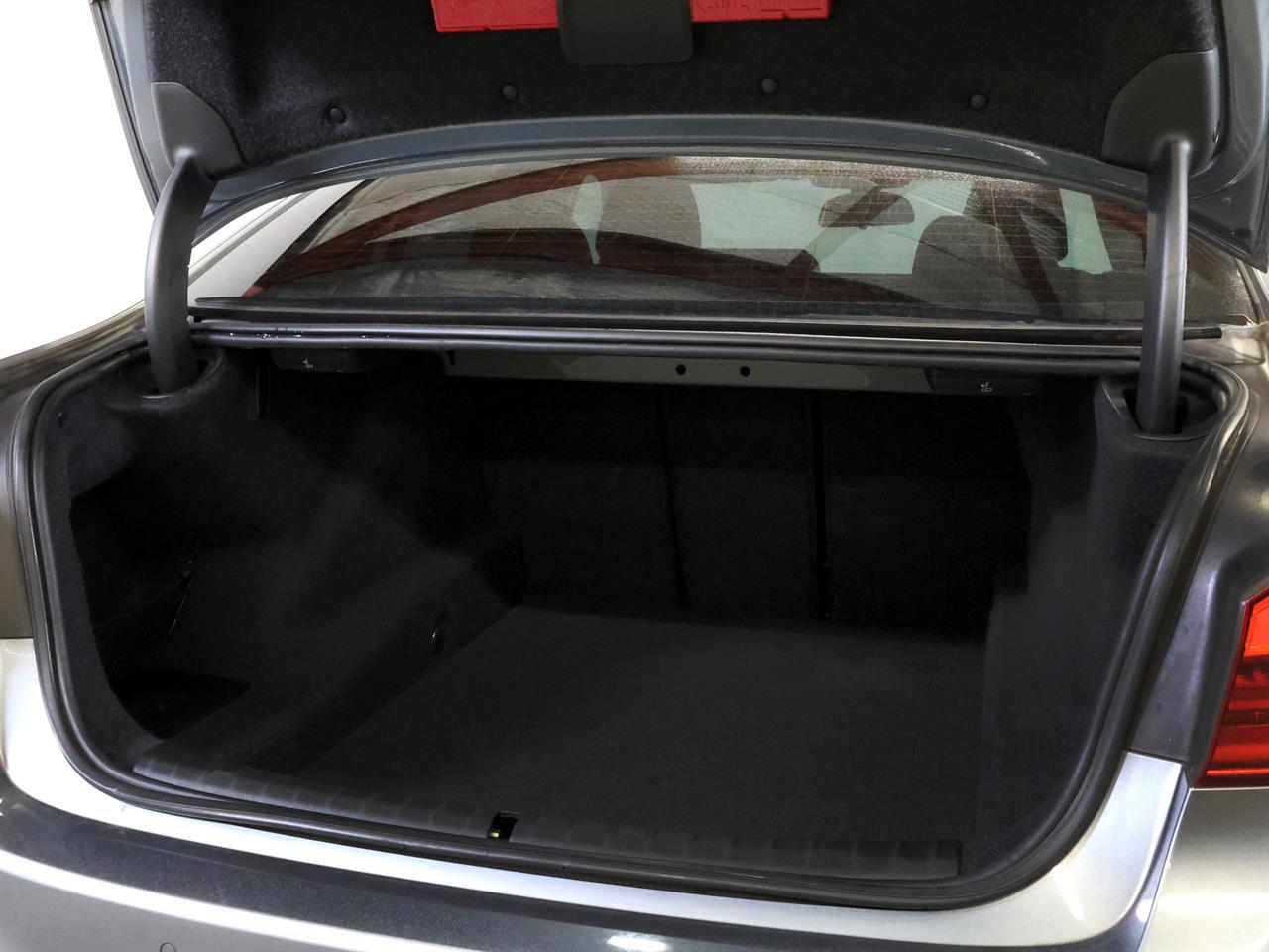 image-19, 2018 BMW 530i M-Sport at Christchurch