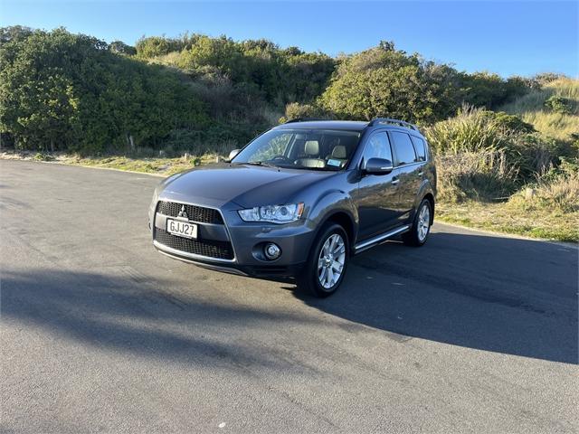 image-2, 2012 Mitsubishi Outlander 2.4 VRX at Dunedin