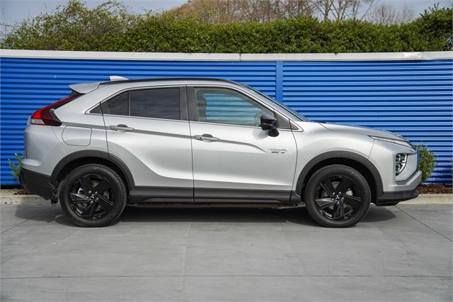 image-1, 2023 Mitsubishi Eclipse Cross PHEV SPORT 4WD at Dunedin