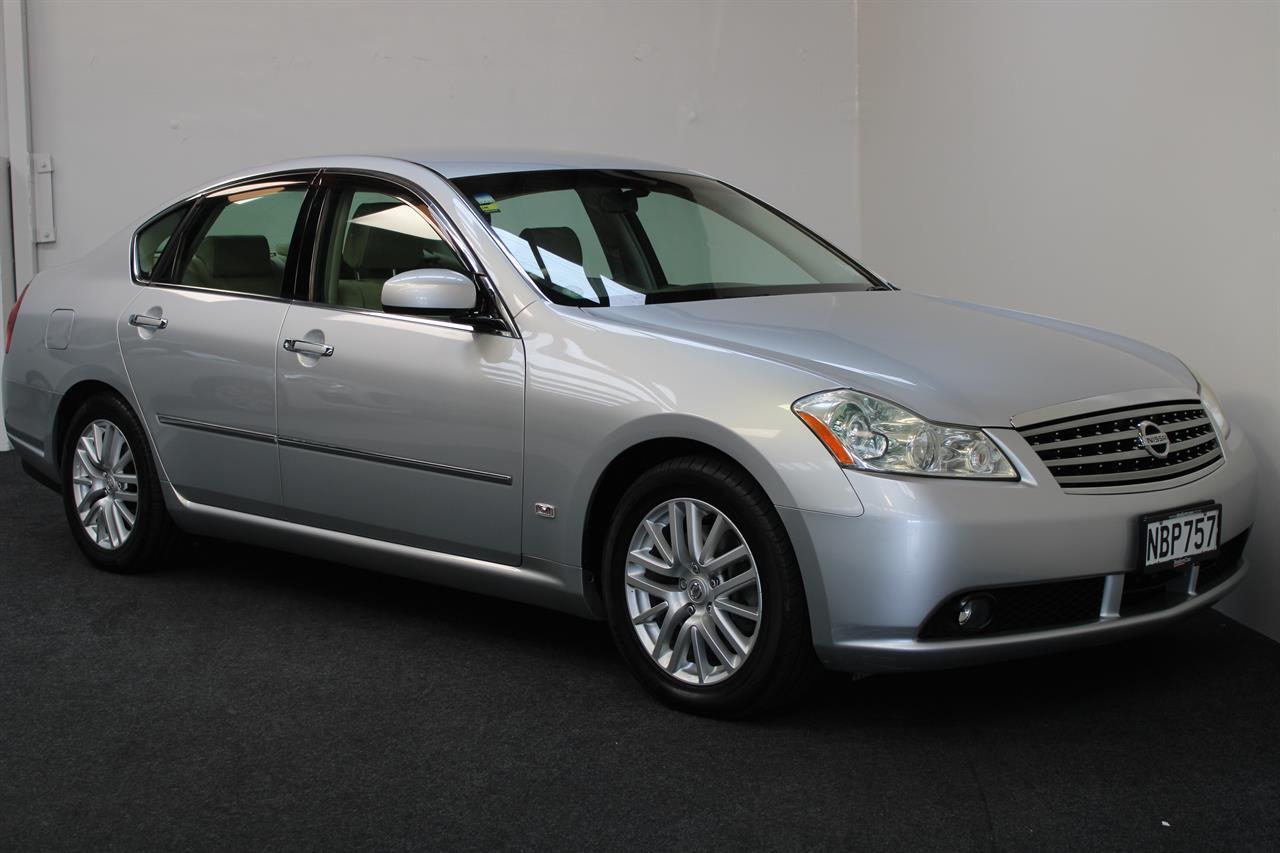 Nissan fuga 350gt