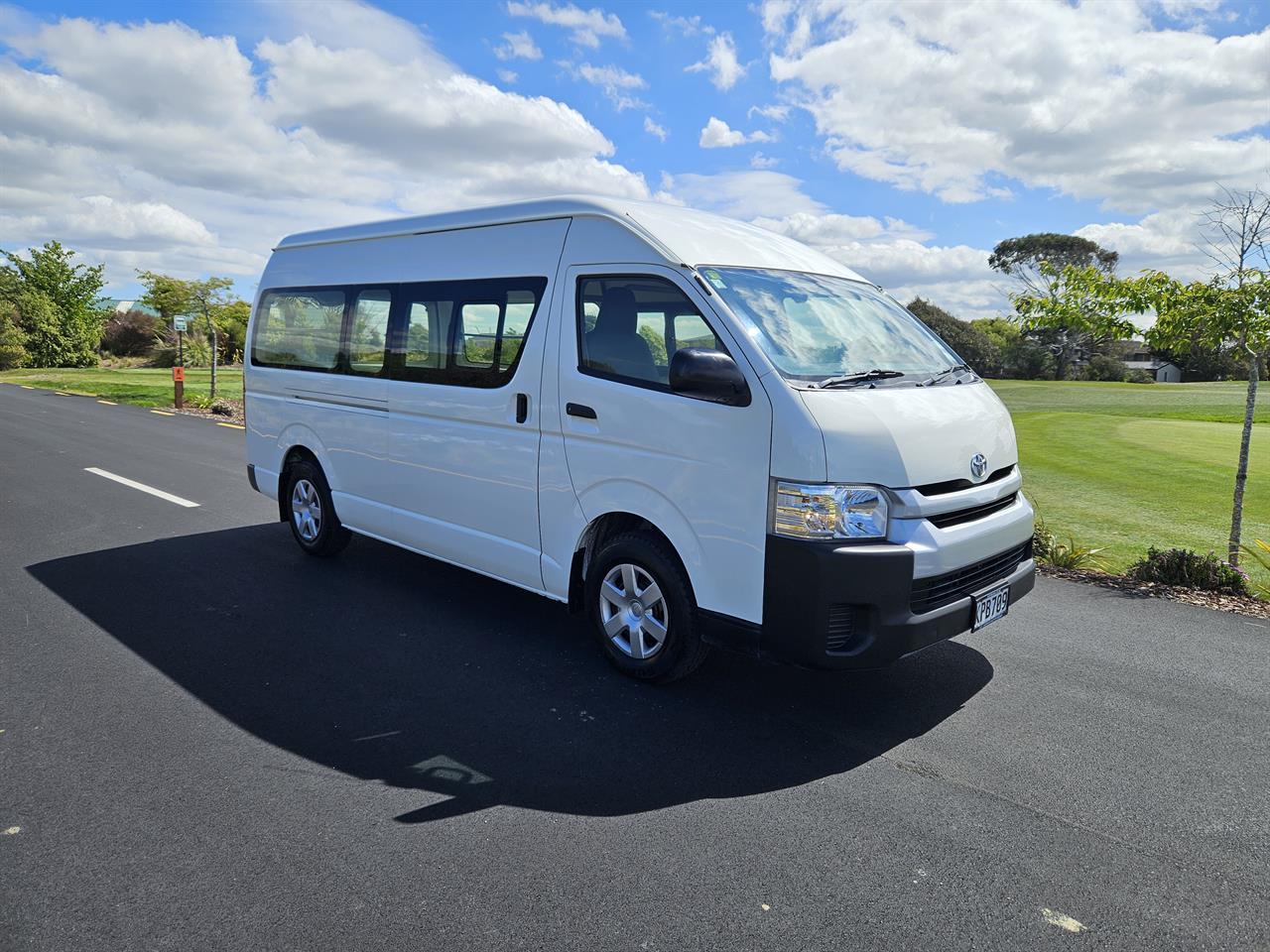 image-0, 2017 Toyota Hiace ZX TD 3.0DT/4AT at Christchurch