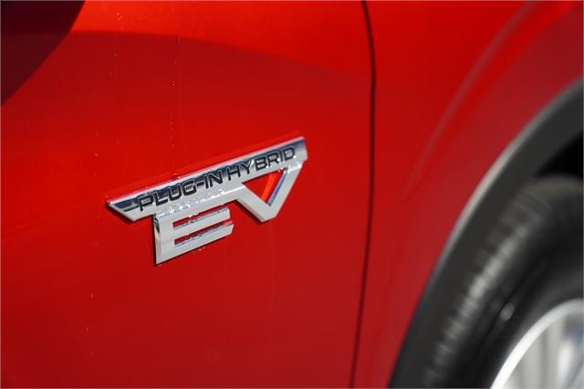 image-6, 2025 Mitsubishi Outlander PHEV LS 4WD at Dunedin