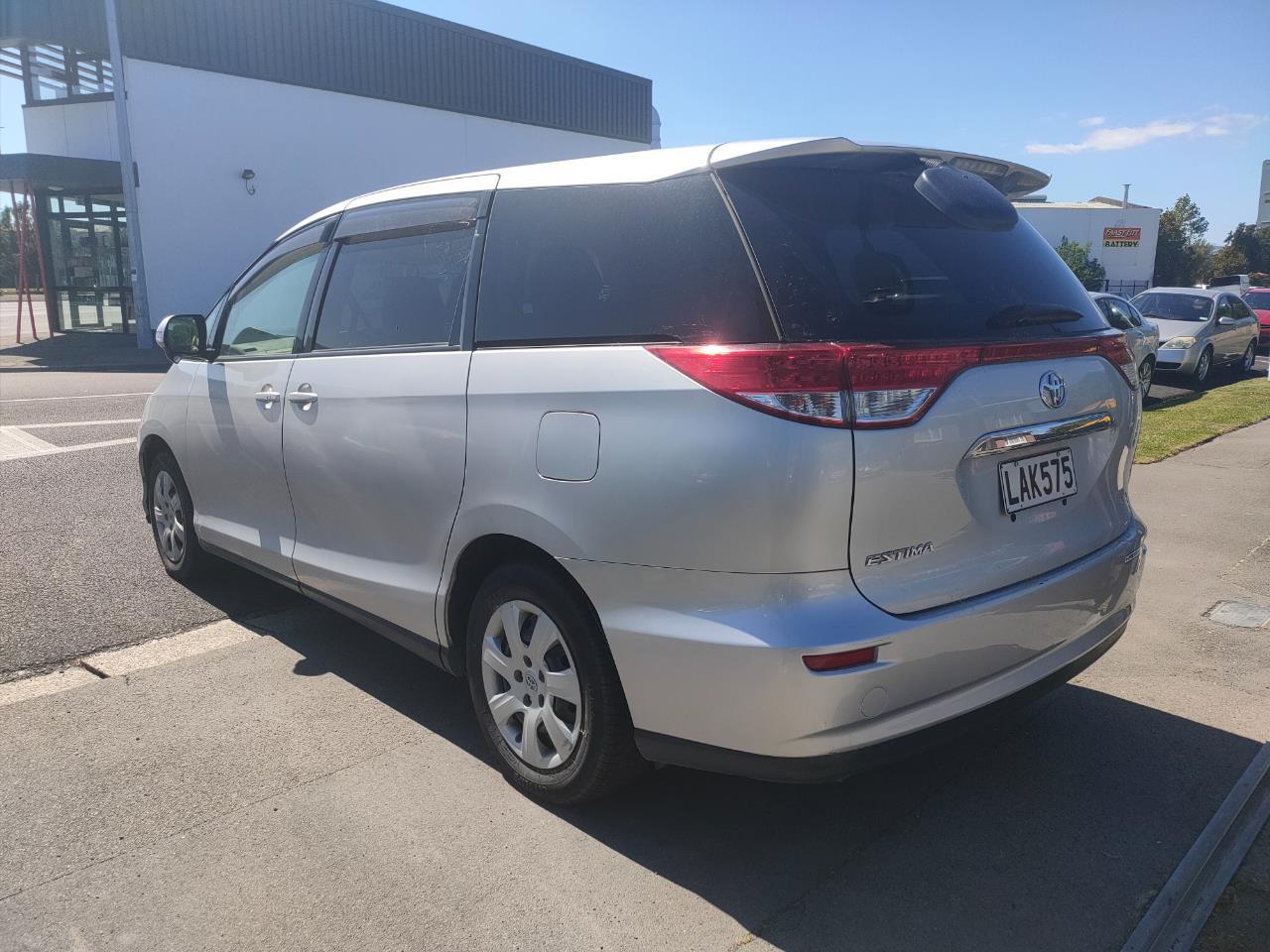 2012 Toyota Estima SILVER Station Wagon on handshake