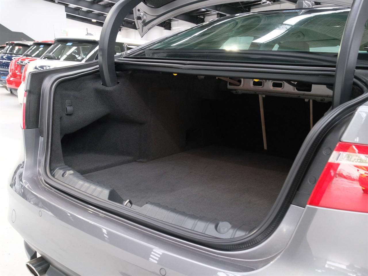 image-19, 2017 Jaguar XF 25t 'Prestige' at Christchurch