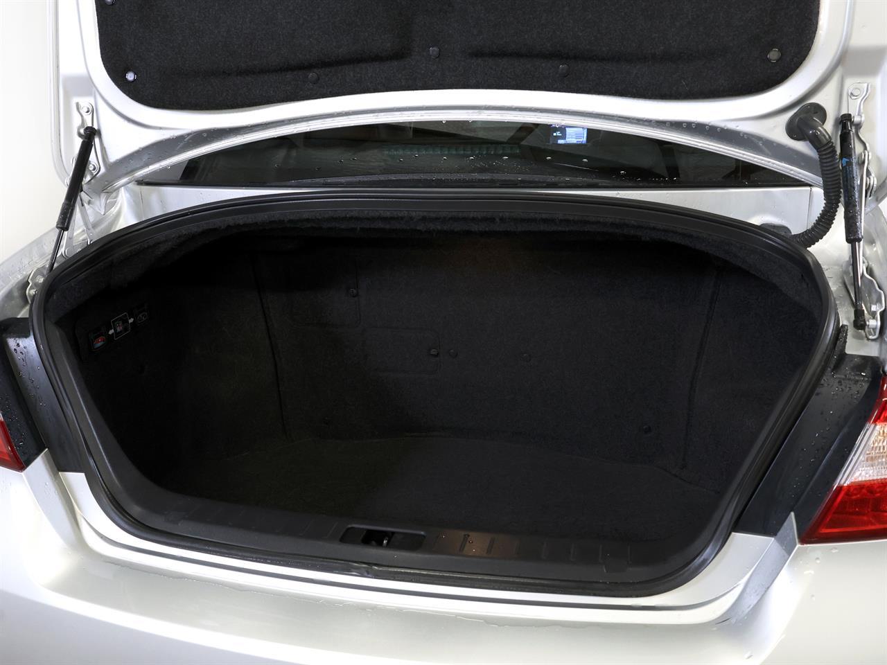 image-19, 2012 Nissan FUGA Hybrid 3.5lt Leather Package at Christchurch