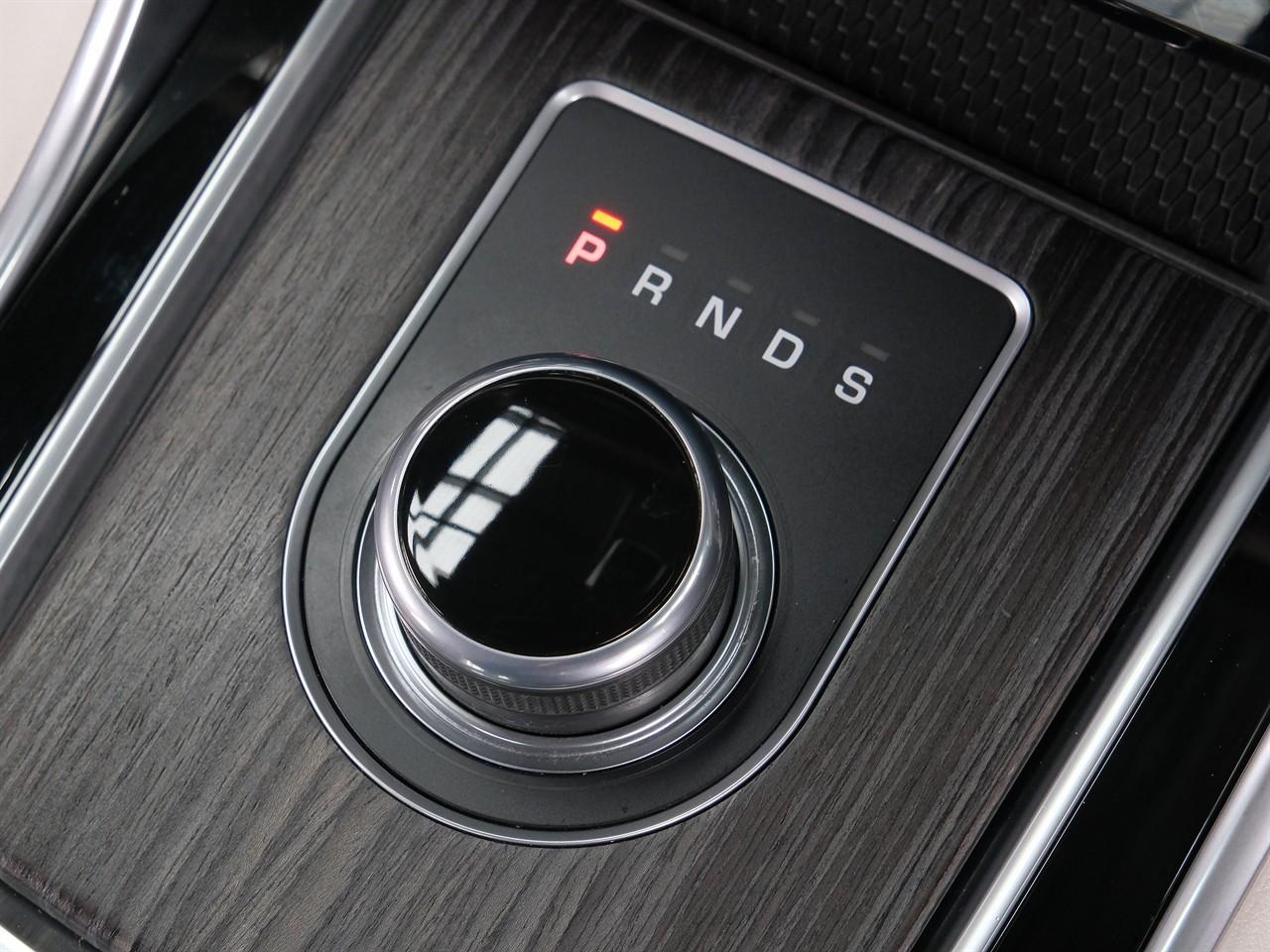 image-12, 2017 Jaguar XF 25t 'Prestige' at Christchurch