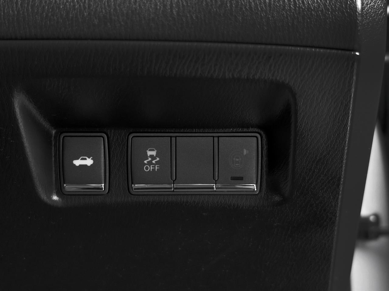 image-14, 2012 Nissan FUGA Hybrid 3.5lt Leather Package at Christchurch