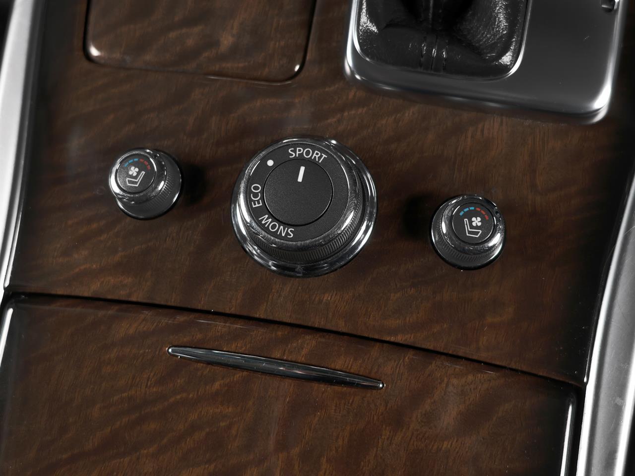 image-13, 2012 Nissan FUGA Hybrid 3.5lt Leather Package at Christchurch