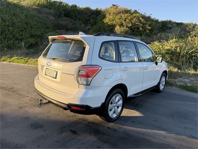 image-7, 2016 Subaru Forester 2.5i 4WD at Dunedin