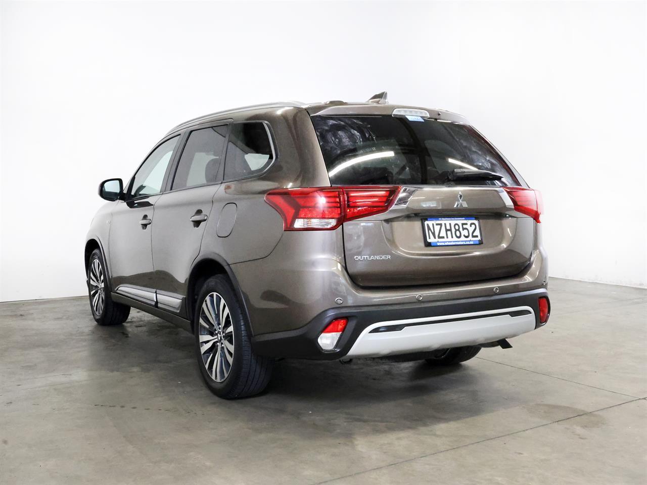 image-5, 2022 Mitsubishi Outlander LS 'NZ New' 7-Seater at Christchurch