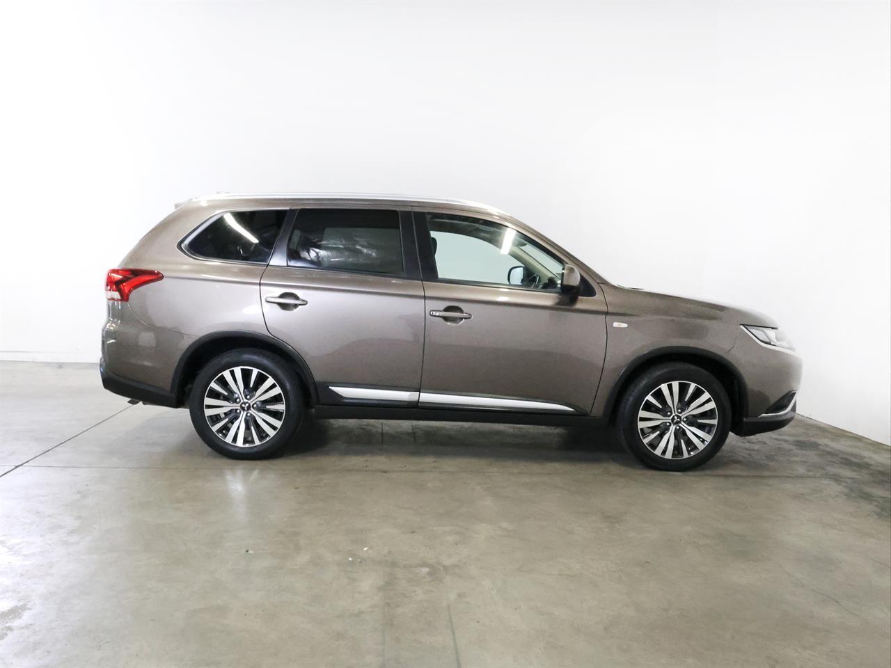 image-9, 2022 Mitsubishi Outlander LS 'NZ New' 7-Seater at Christchurch