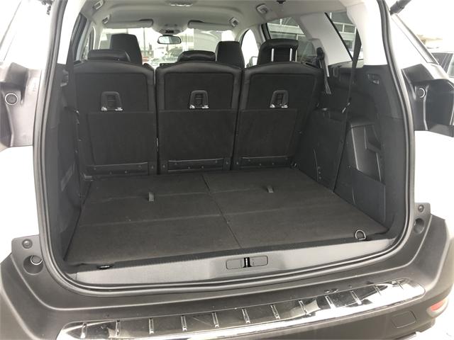 image-4, 2018 Peugeot 5008 1.6Pt/6At at Christchurch