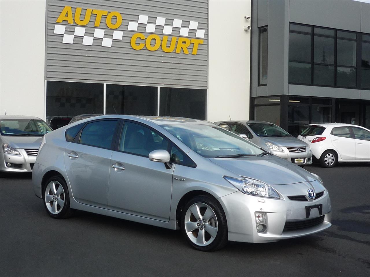 image-0, 2010 Toyota Prius S Touring at Dunedin