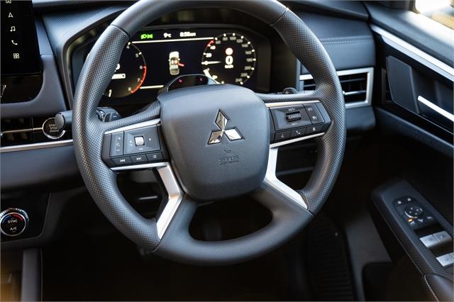 image-8, 2025 Mitsubishi Outlander LS  2WD at Dunedin