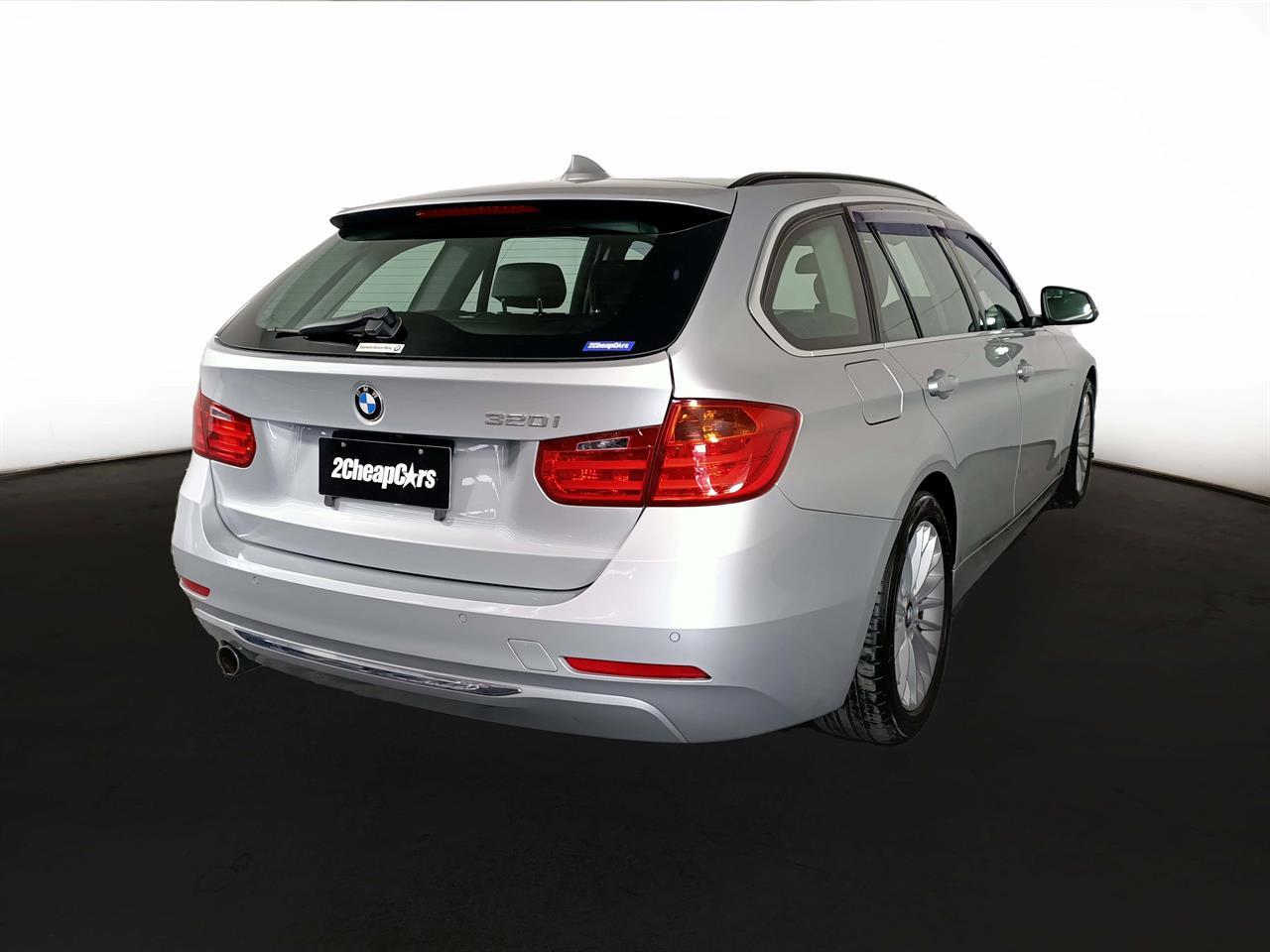 image-5, 2014 BMW 320i TOURING at Christchurch