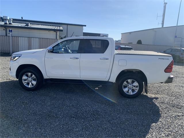 image-1, 2019 Toyota Hilux Sr5 Td Dc 2.8Dt at Waimakariri